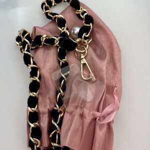 Elegant Black and Gold Phone Holder